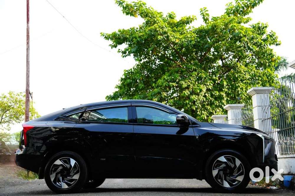 Mahindra Xev 9e Pack Three (top Model), 2025, Electric