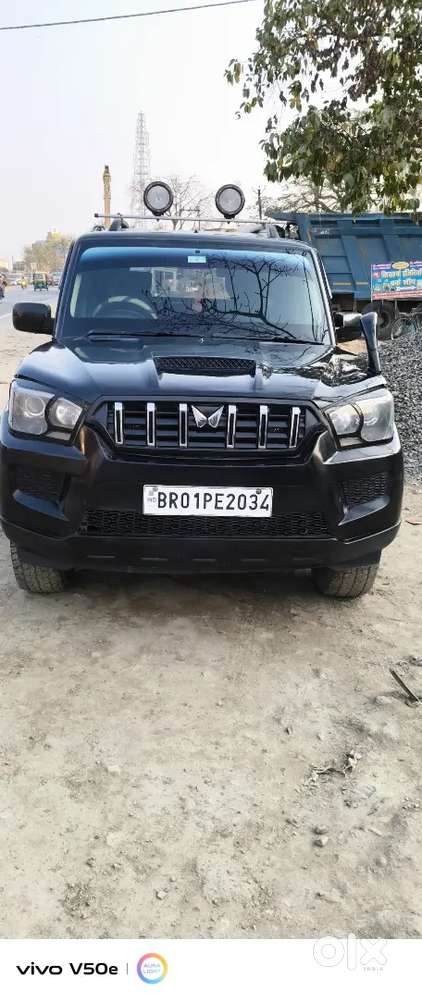 Mahindra Scorpio Lx Modified Into S10