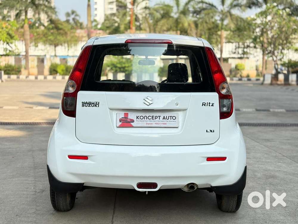 Maruti Suzuki Ritz Lxi, 2011, Petrol