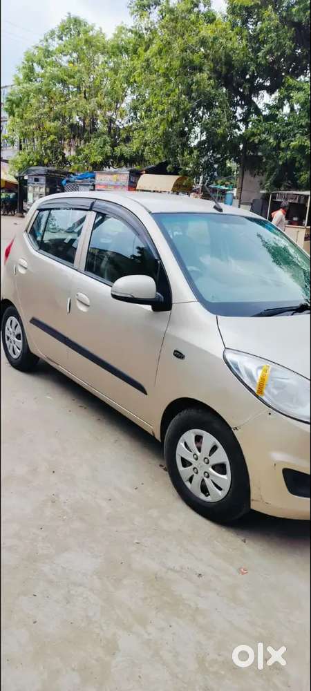 Hyundai I10 Magna Cng 2010 Car