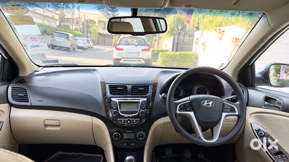 Hyundai Verna Vtvt 1.6 Sx, 2011, Petrol