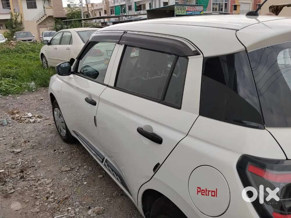 Swift 1.3 Zxi Petrol