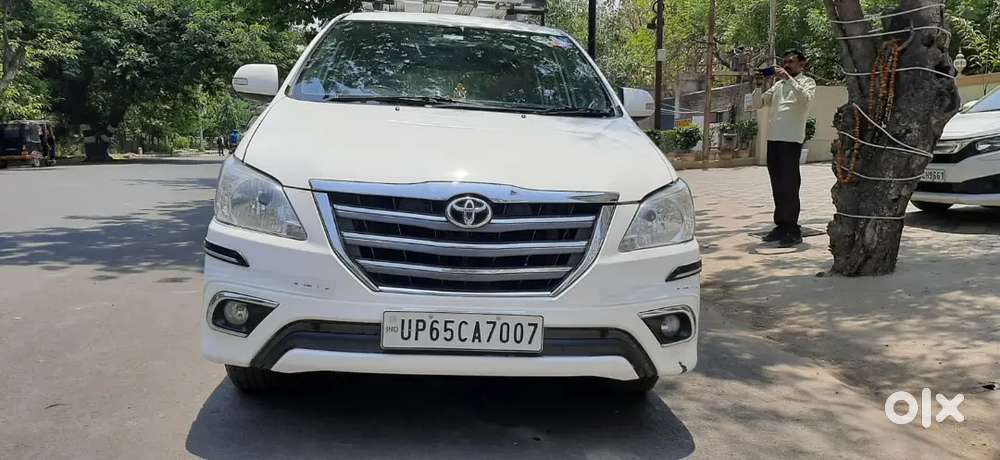 Innova 2.5 G Disel Top Model