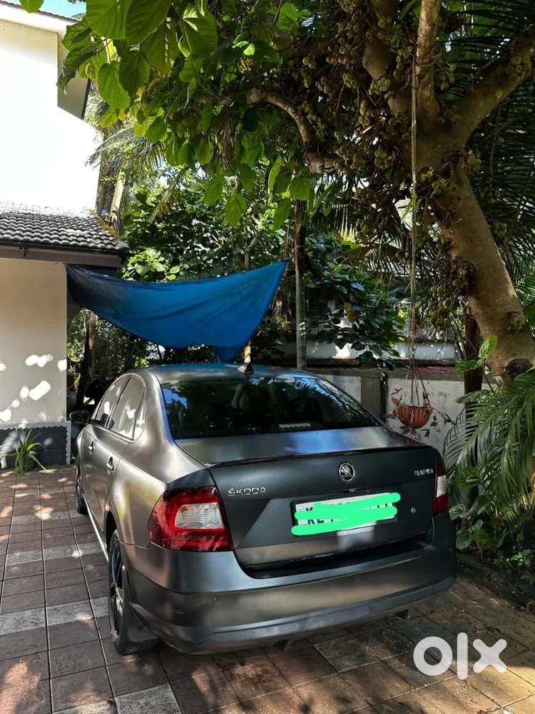 Skoda Rapid 2022 Petrol 98000 Km Driven