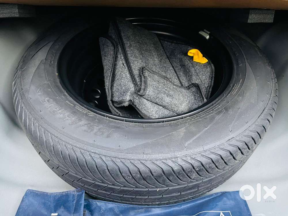 Hyundai Verna 1.5 Sx Ivt, 2023, Petrol