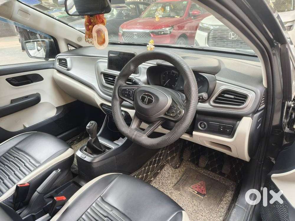 Tata Altroz 1.2 Xt, 2024, Petrol