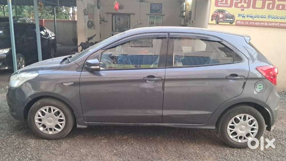 Ford Figo 2012-2015 Petrol Titanium, 2016, Petrol