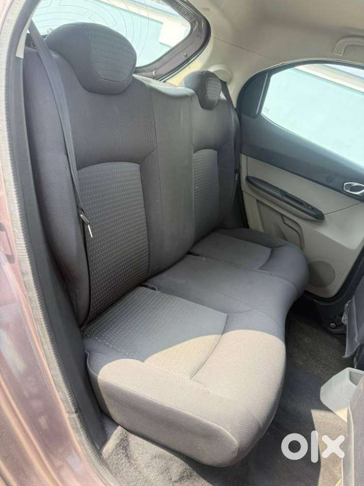 Tata Tiago Xz, 2016, Petrol