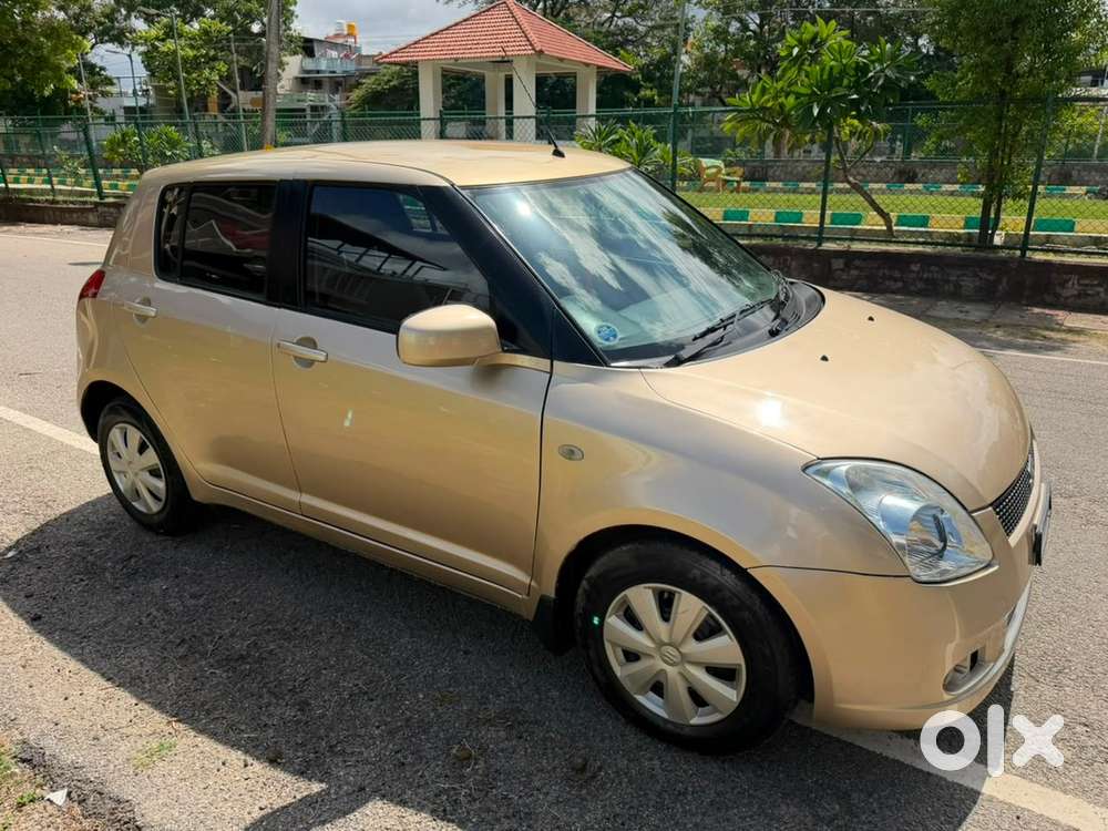  Maruti Suzuki Swift Vxi  2007  Petrol  Second Owner