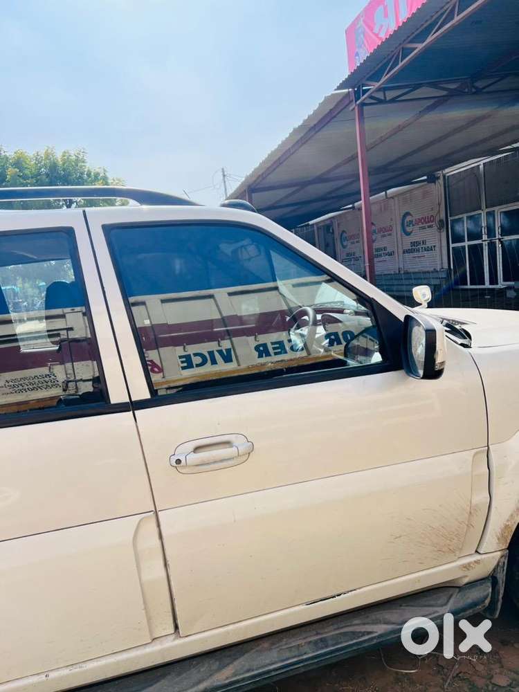 Tata Safari Storme 2014 Diesel 105000 Km Driven