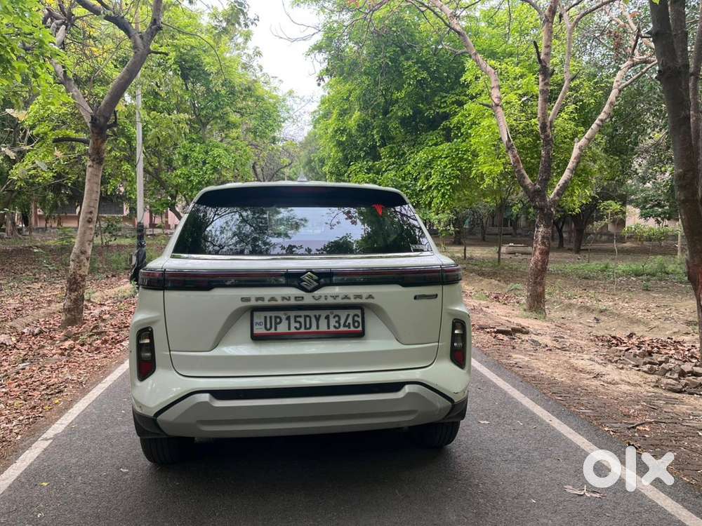 Maruti Suzuki Grand Vitara 2022 Petrol Automatic Well Maintained