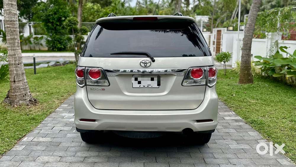 Toyota Fortuner 2011-2016 4x2 At, 2012, Diesel