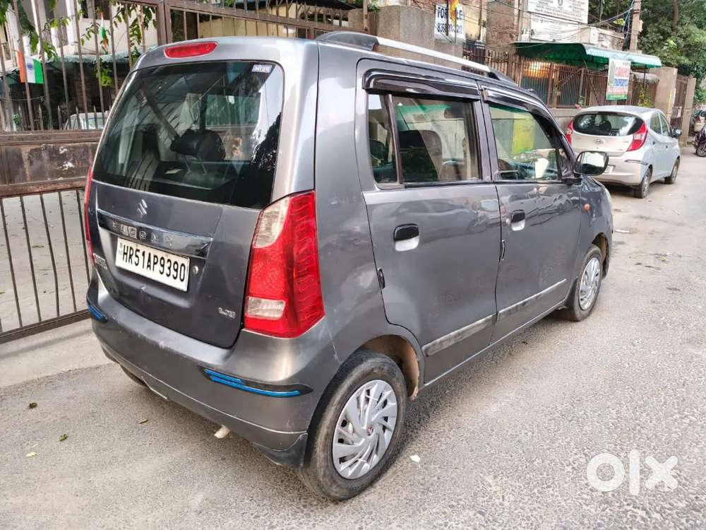 Maruti Suzuki Wagon R 2011 Model Showroom Cng Fitted