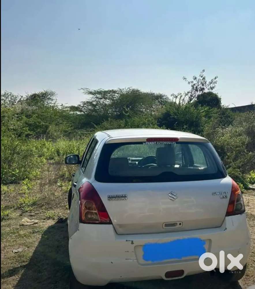 Maruti Suzuki Swift 2009 Petrol 132000 Km Driven