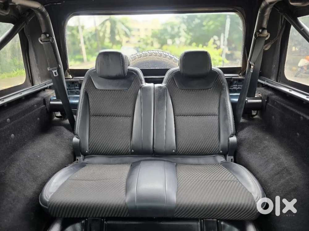 Mahindra Thar Lx 4-str Convertible At, 2021, Petrol