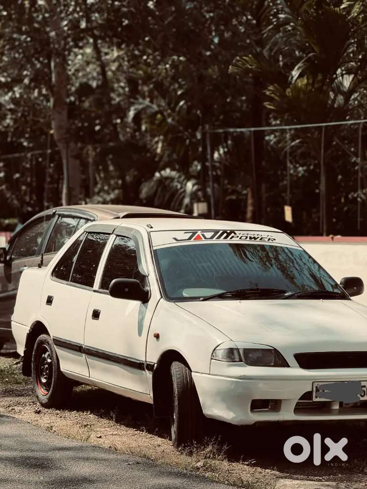 Maruti Suzuki Esteem 1996
