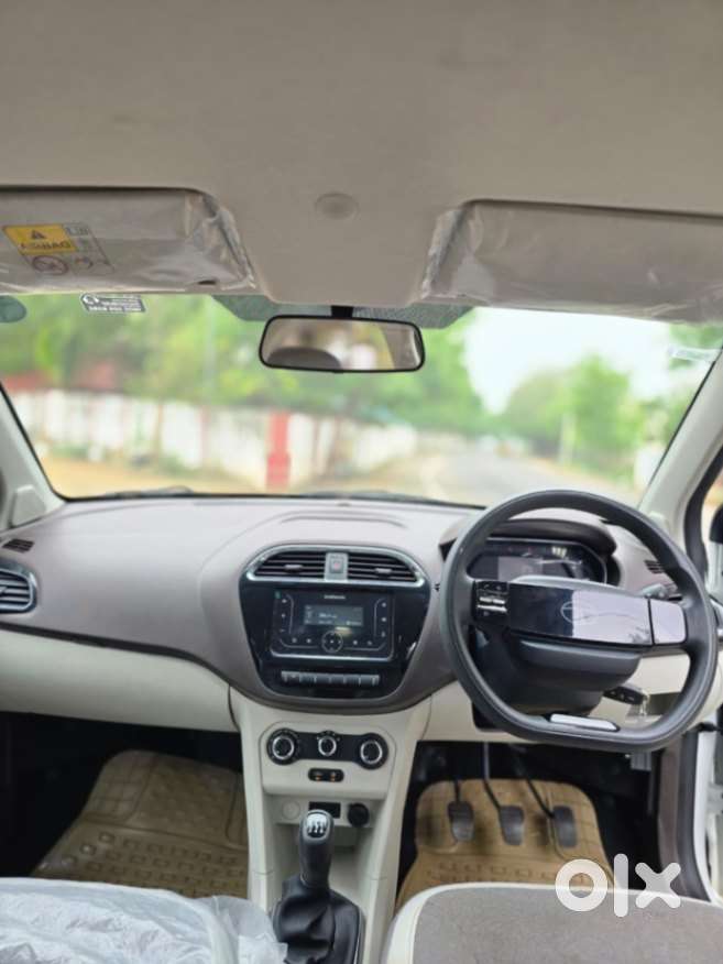 Tata Tigor 1.2 Revotron Xt, 2025, Petrol