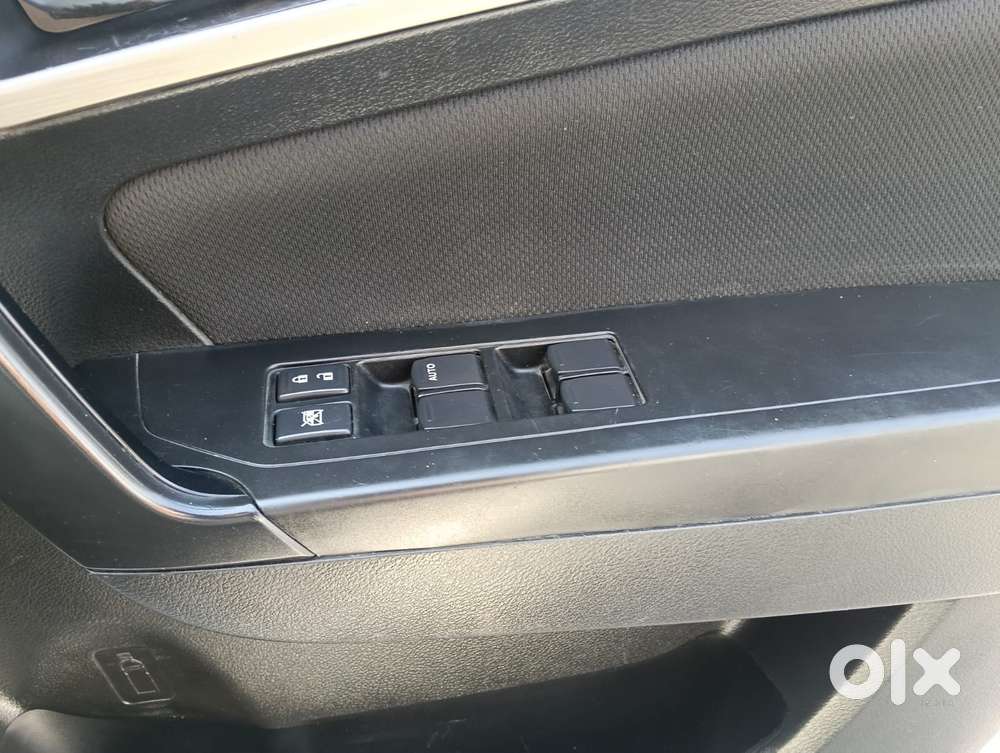 Maruti Suzuki Vitara Brezza Zdi Plus, 2018, Diesel