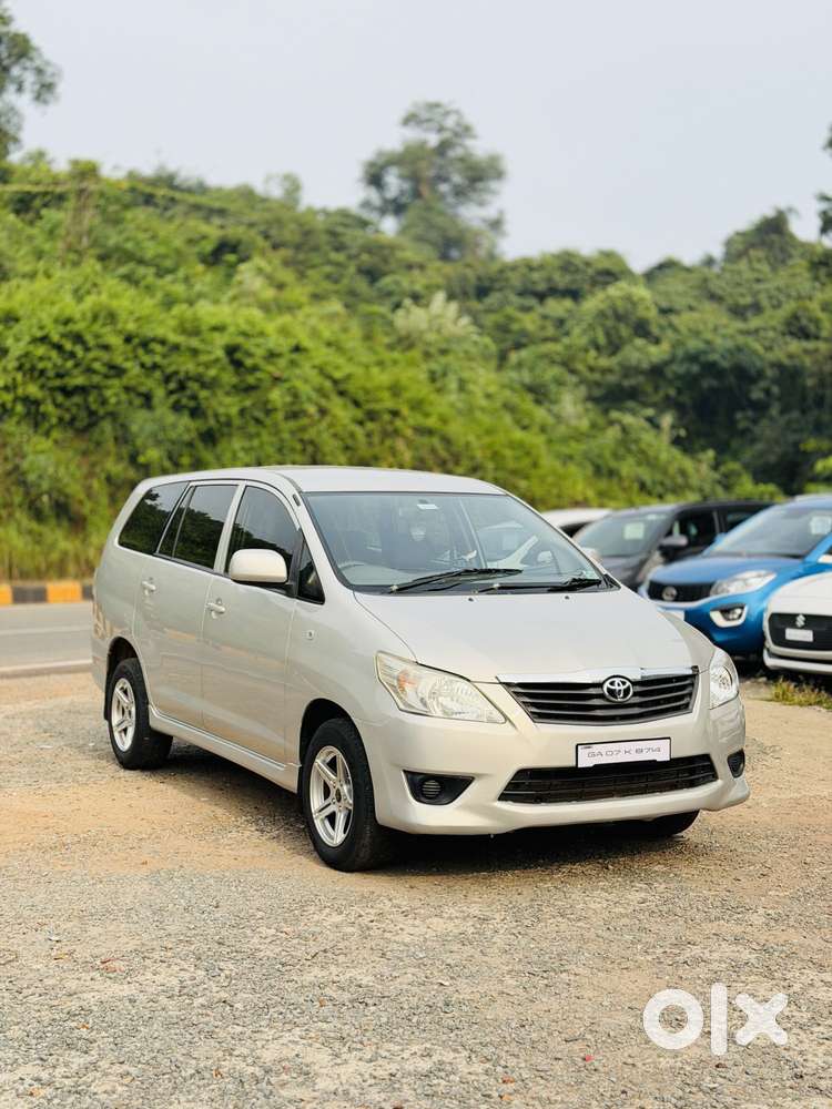 Toyota Innova 2.5 G (diesel) 8 Seater, 2012, Diesel