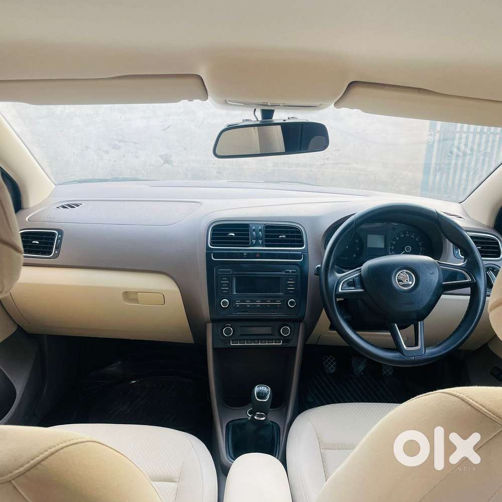 Skoda Rapid 1.6 Mpi Mt Elegance Plus, 2014, Petrol