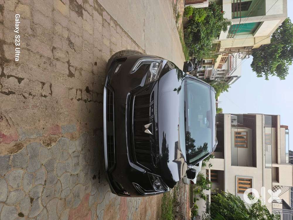 Xuv 7oo Ax7l Black Edition