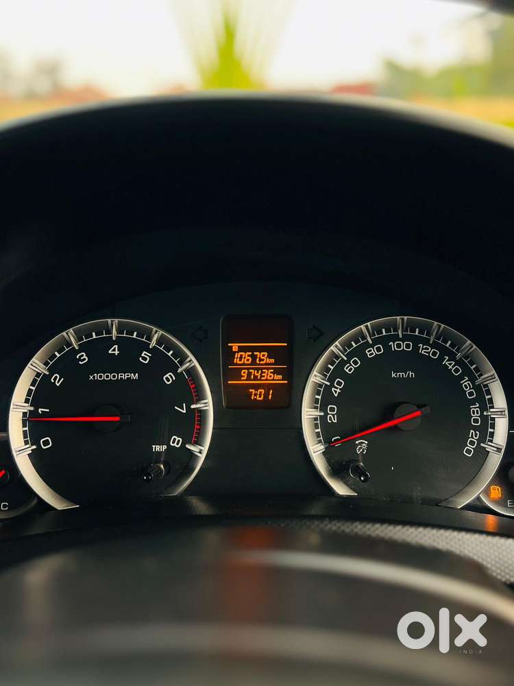 Maruti Suzuki Swift Dzire Vxi Optional, 2016, Petrol