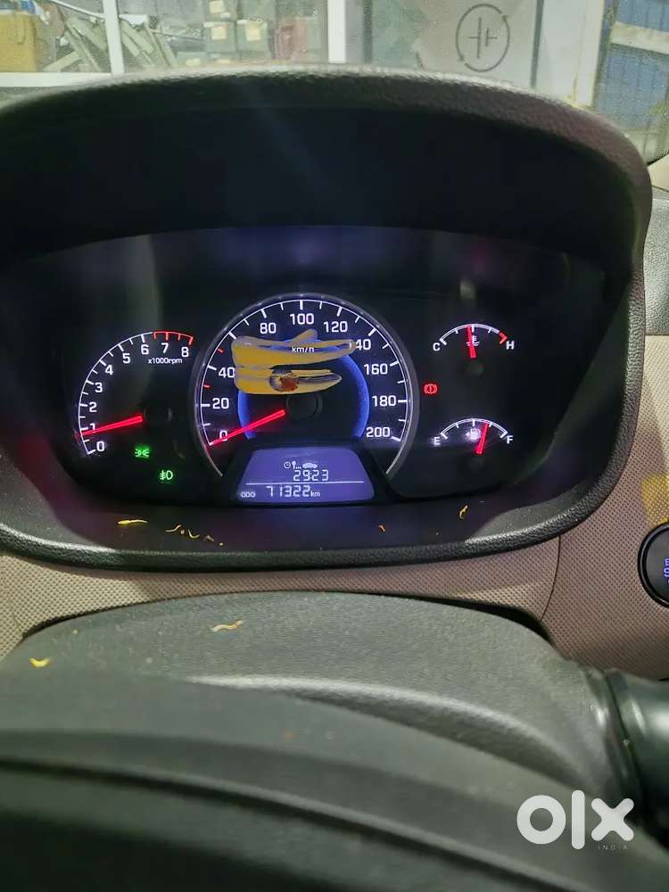 Selling Hundai Grand I10