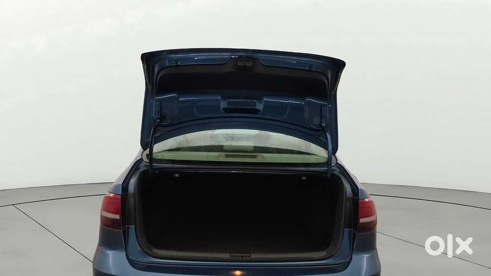 Volkswagen Jetta [ ] 1.4 Trendline Tsi, 2015, Petrol