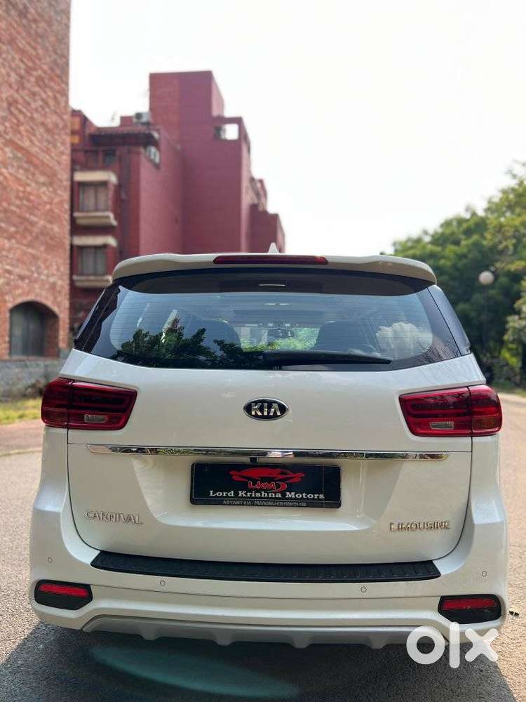 Kia Carnival Limousine, 2021, Diesel