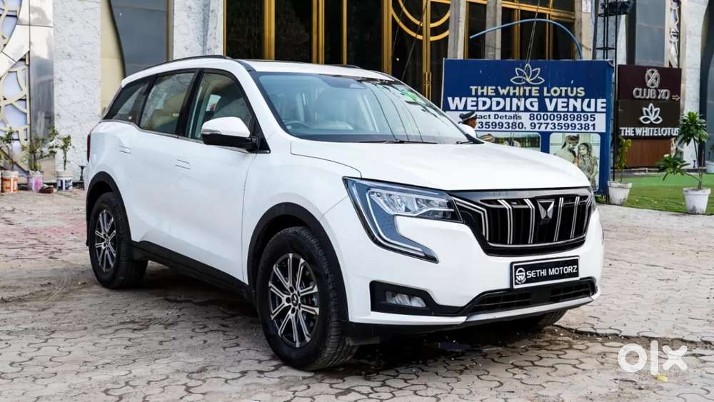 Mahindra Xuv700 2.0 Ax 7 Petrol At Str, 2022, Petrol