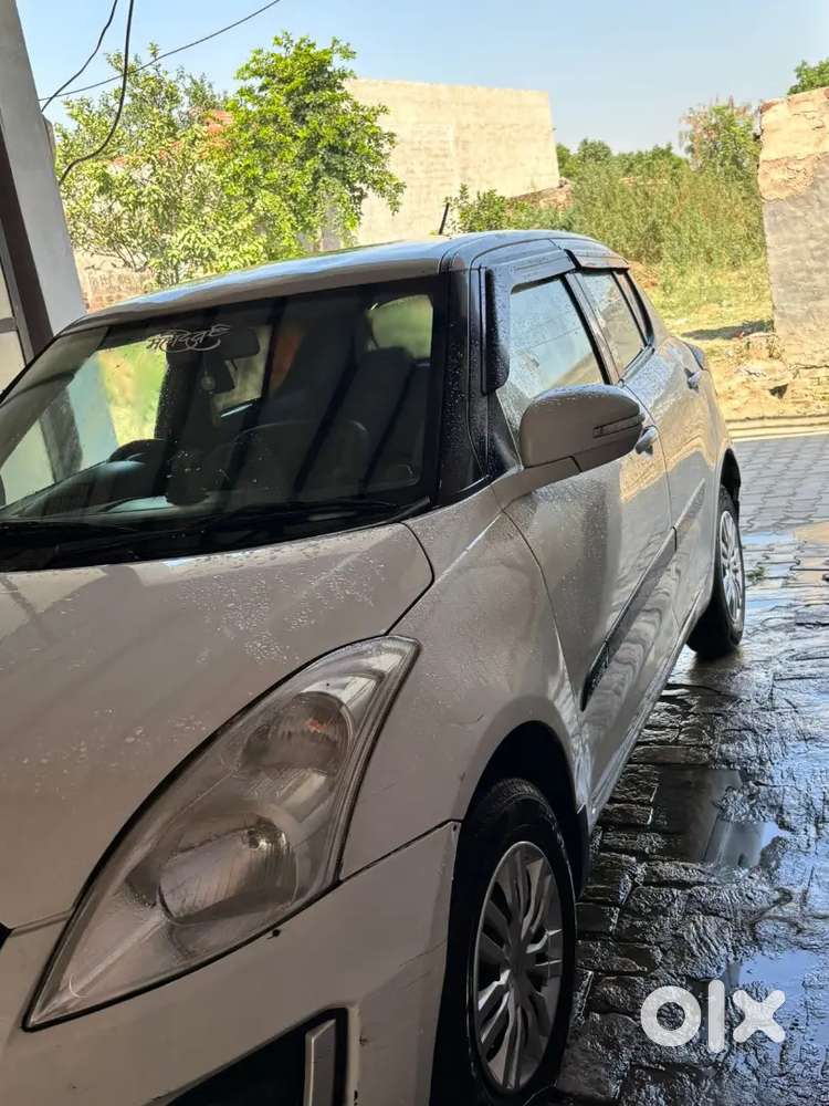 Maruti Suzuki Swift Vxi 2015