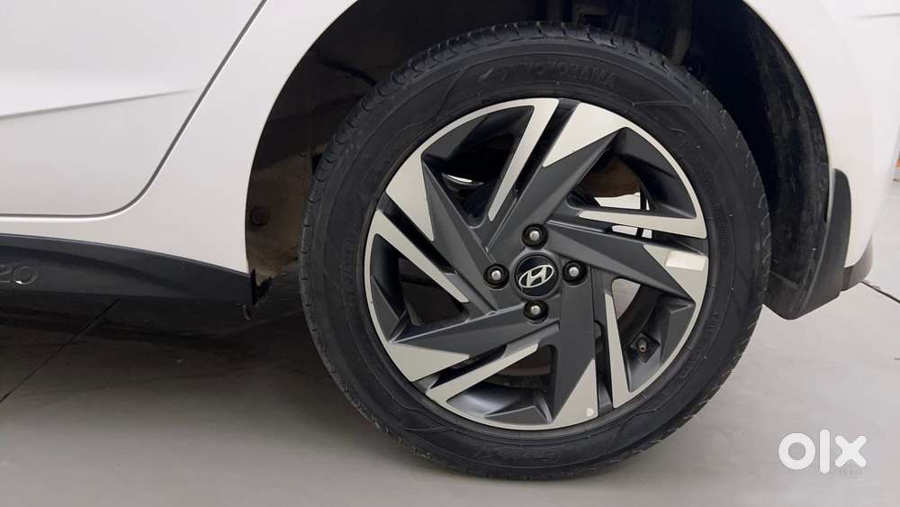 Hyundai New I20 1.2 Asta (o) Ivt, 2023, Petrol