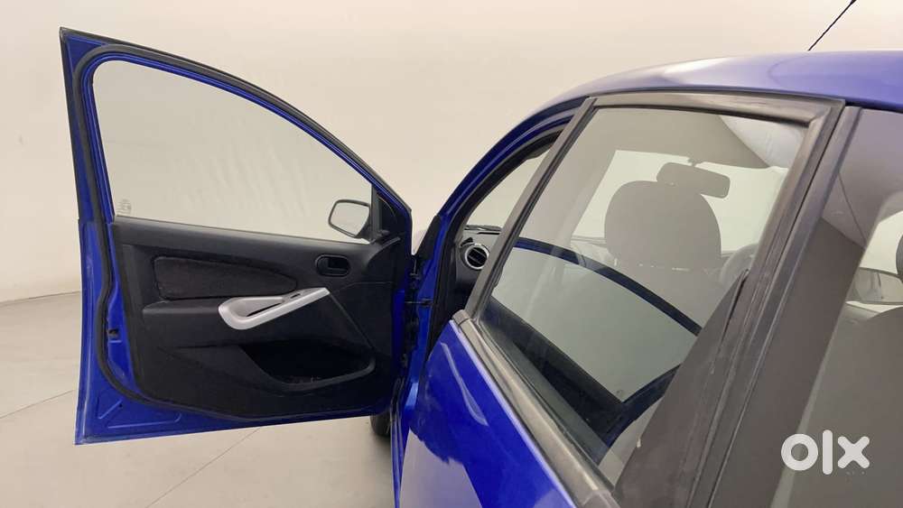 Ford Figo 2010-2012 Petrol Zxi, 2013, Petrol