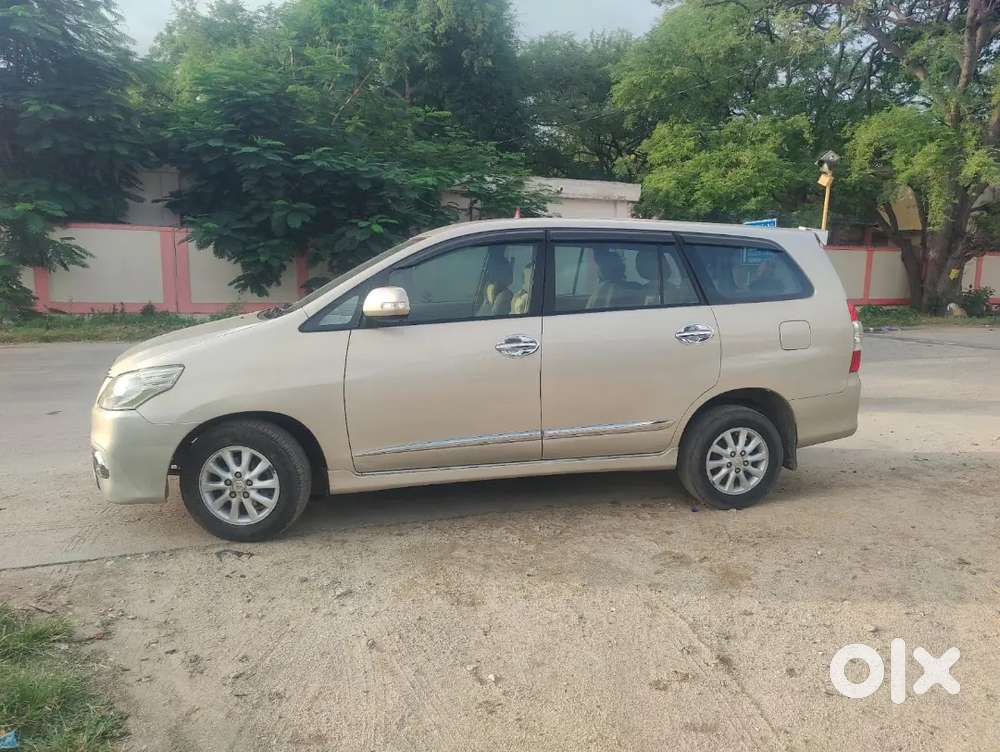 Innova 2014 V Version.