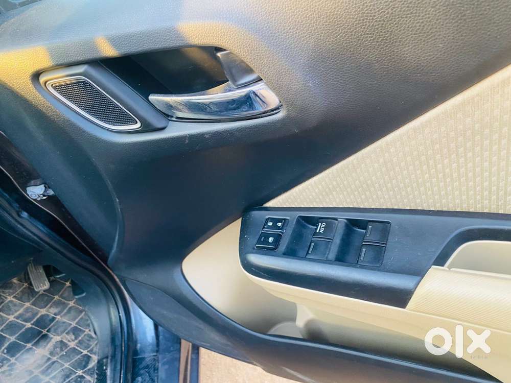 Honda City I-vtec V, 2018, Petrol