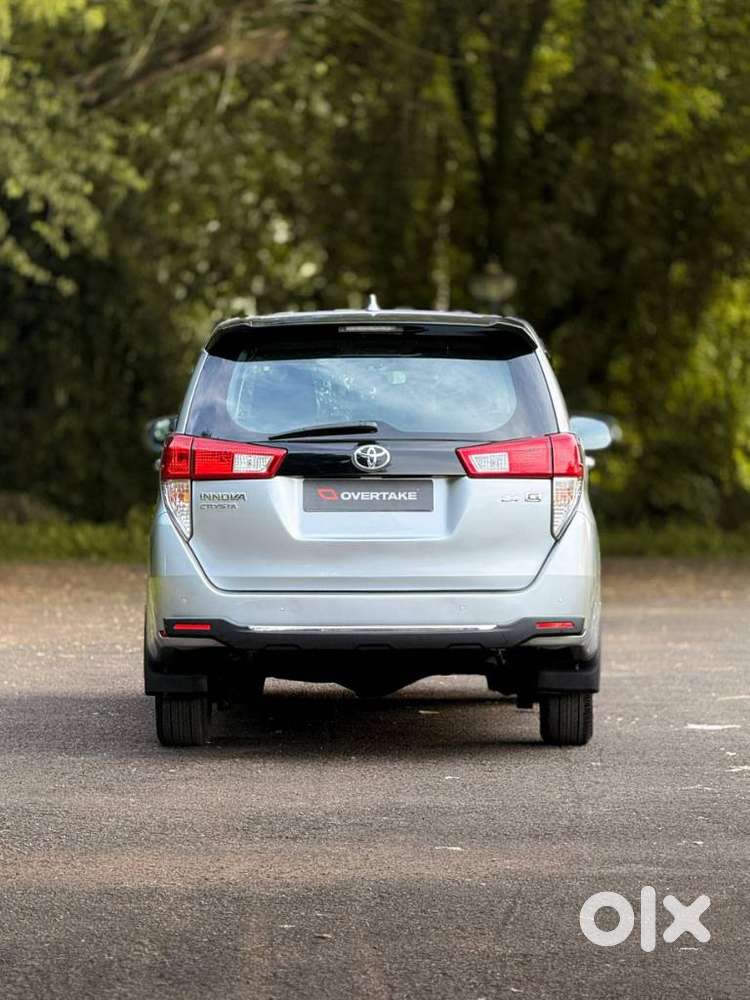 Toyota Innova Crysta 2.4 G Mt, 2022, Diesel