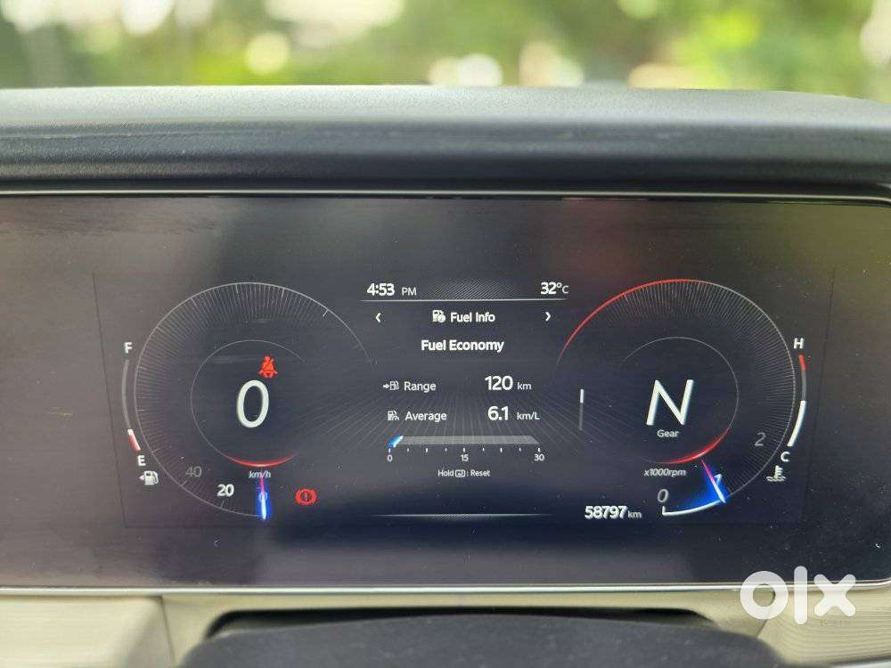 Mahindra Xuv700 2.2 Ax 5 Diesel Mt 7 Str, 2024, Diesel