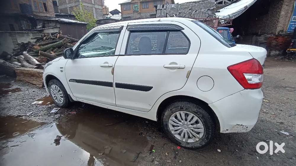 Maruti Suzuki Dzire 2018 Petrol 90000 Km Driven