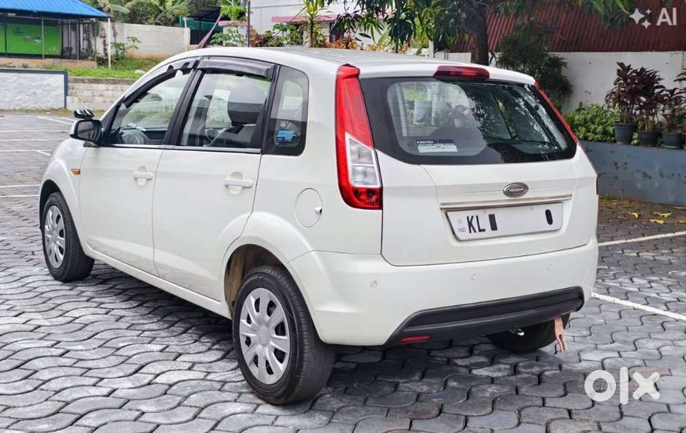 Ford Figo Petrol Zxi, 2013, Petrol