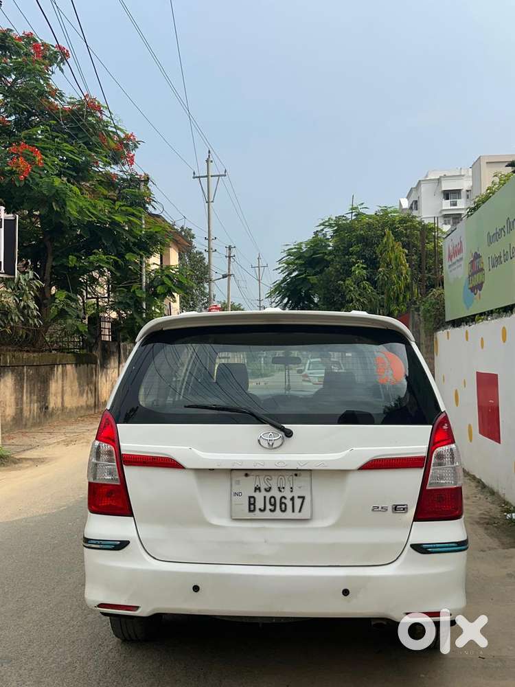 Toyota Innova 2.5 G (diesel) 8 Seater, 2014, Diesel