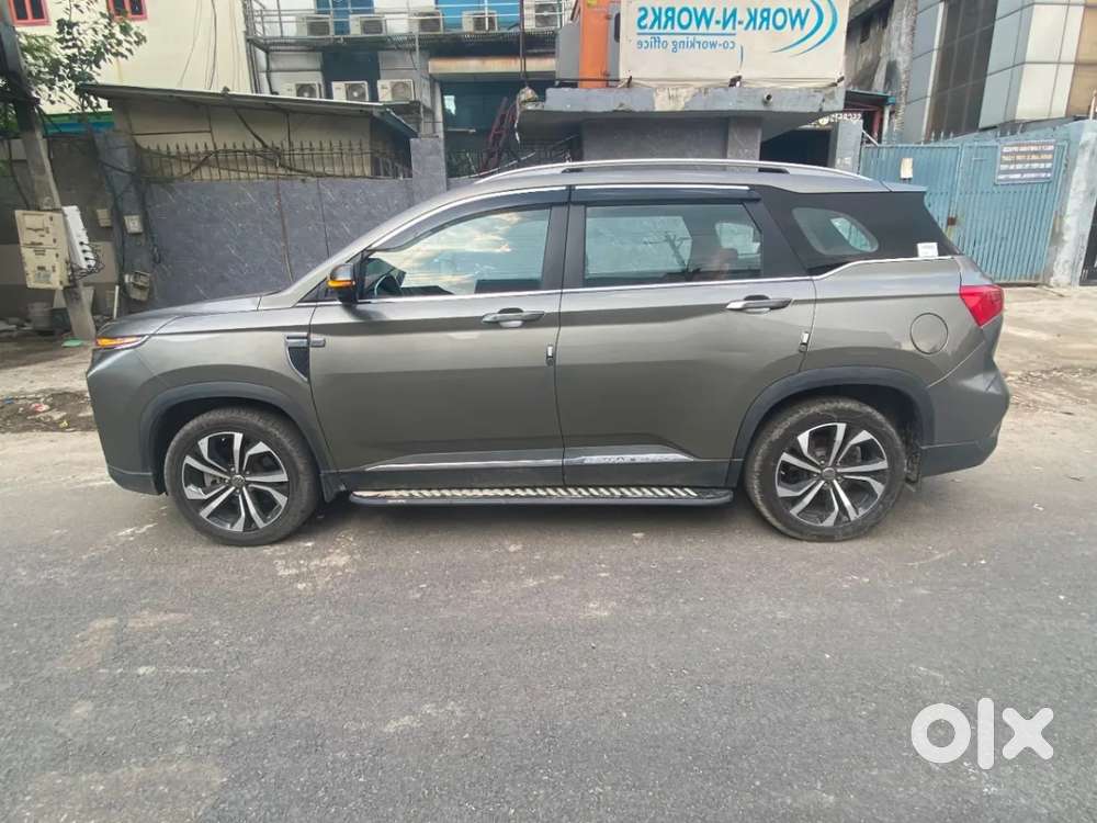 Mg Hector Plus Savvy Pro 1.5 Turbo Petrol Cvt 7 Str Dual Tone, 2023,..