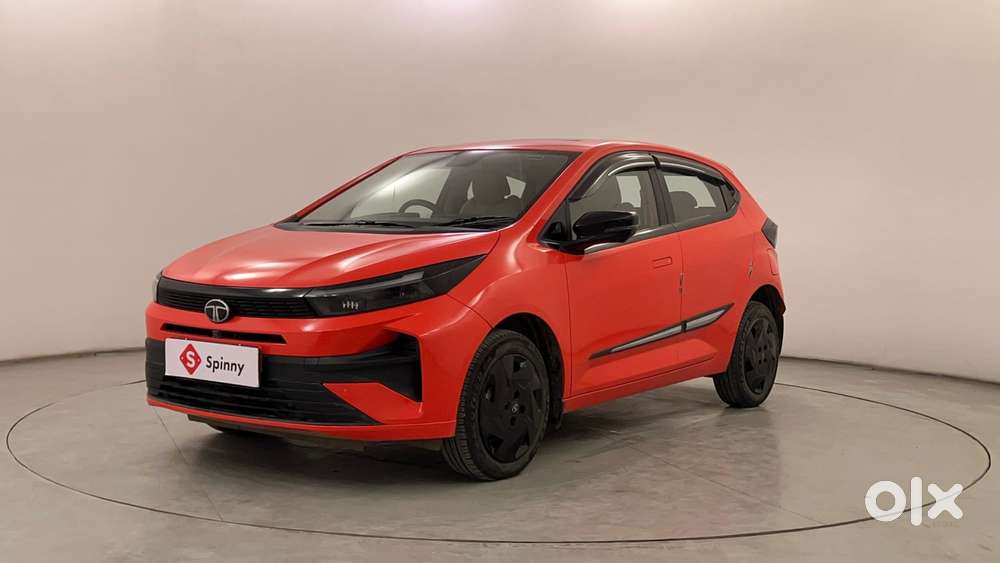 Tata Altroz 1.2 Xza Petrol Dct, 2025, Petrol