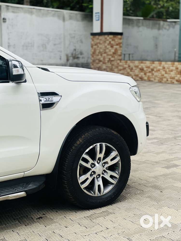 Ford Endeavour 3.2 Titanium At 4x4, 2016, Diesel