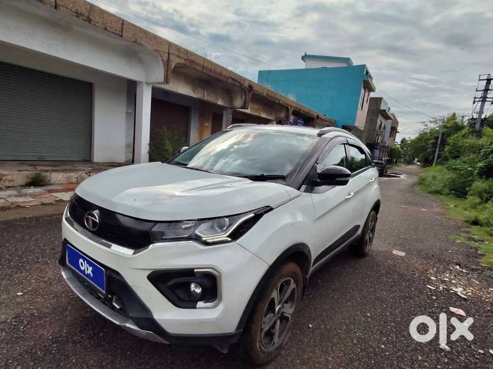 Tata Nexon 1.2 Revotron Xz Plus, 2021, Petrol