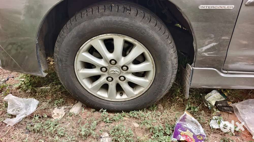 Toyota Innova 2012 Diesel Well Maintained