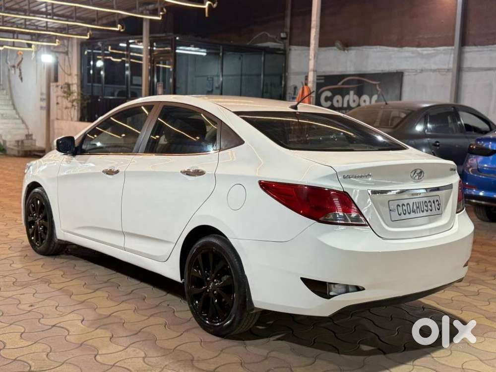 Hyundai Verna 1.6 Sx (o) Anniversary Edition Vtvt, 2015, Petrol