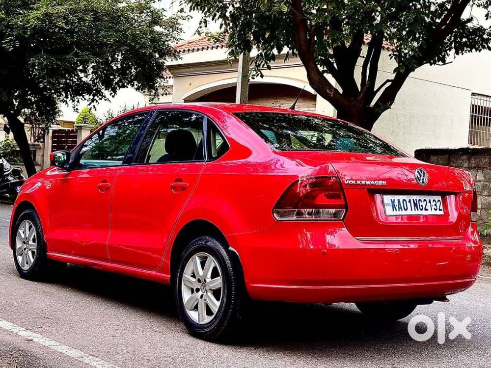 Volkswagen Vento 2010-2013 Petrol Highline, 2012, Petrol