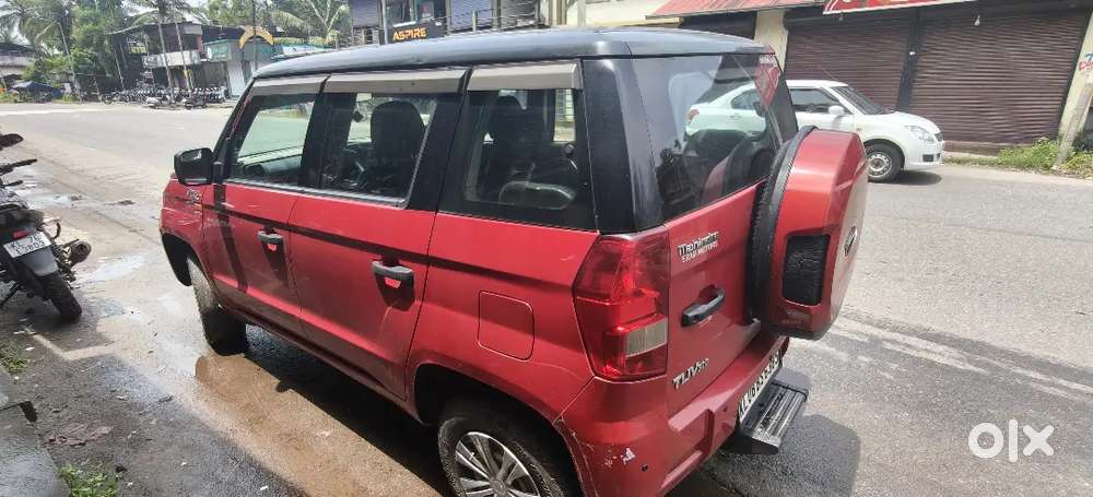 Mahindra Tuv 300 2018