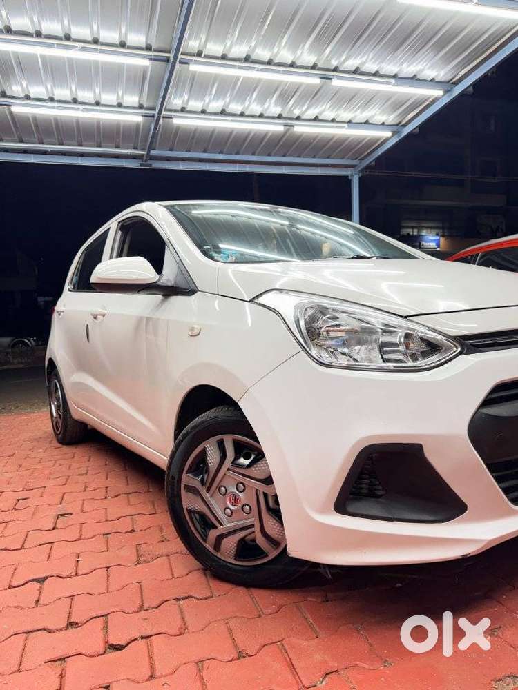 Hyundai Grand I10 2016-2017 Era, 2015, Petrol