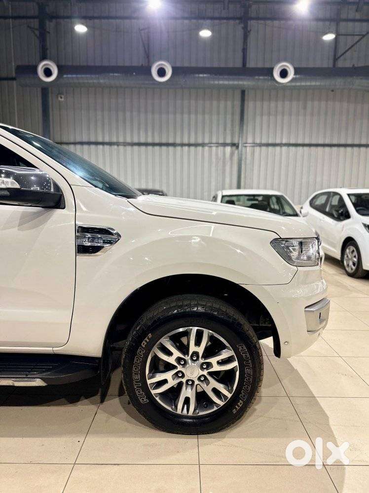 Ford Endeavour 3.2 Titanium At 4x4, 2017, Diesel